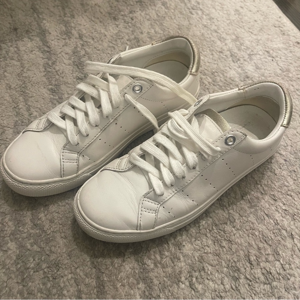 J. Crew Saturday sneakers in leather with gold detail sz5